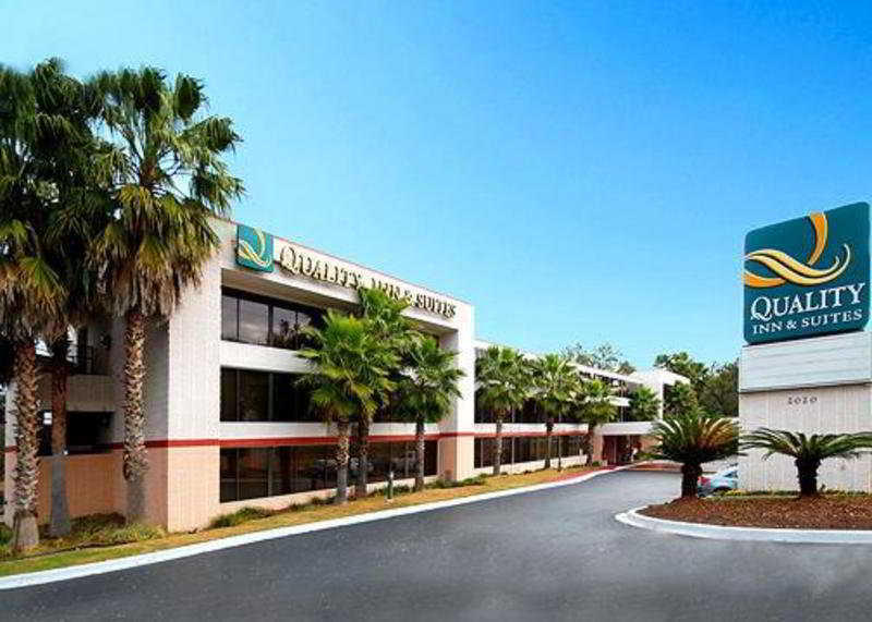 Quality Inn & Suites Tallahassee Exterior photo