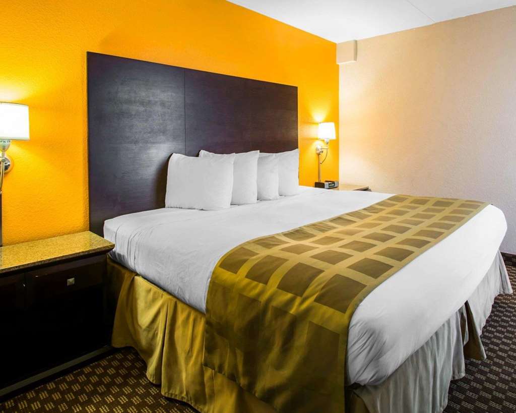 Quality Inn & Suites Tallahassee Room photo